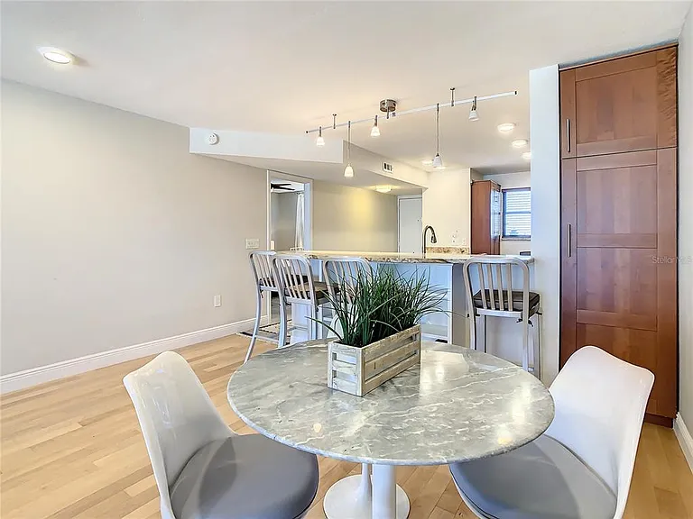 18304 Gulf Blvd #516 — Photo 26