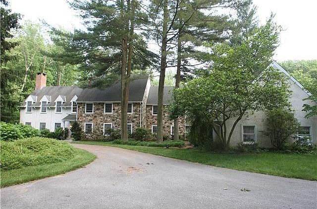 1st image of 106 Chandler Ln