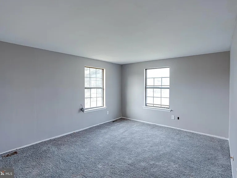 101 Bayberry Ct — Photo 14
