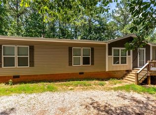 6822 Lee Road 279, Valley, AL 36854