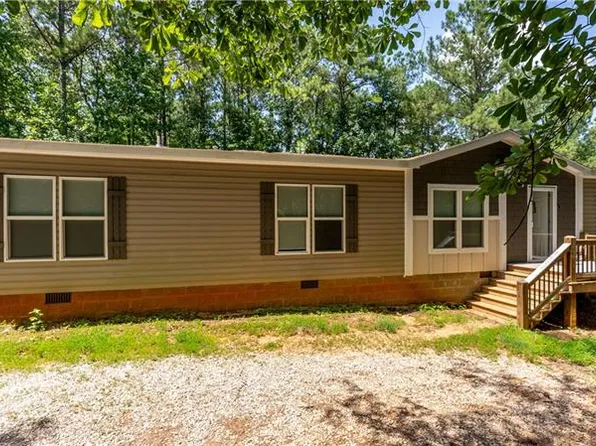 6822 Lee Road 279, Valley, AL 36854