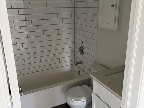 3rd image of 10712 Mary Ln