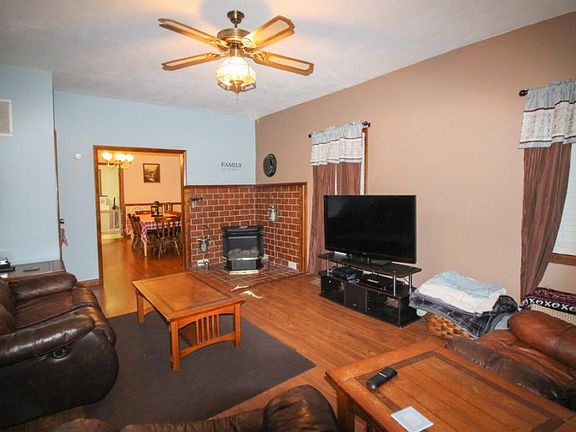 3rd image of 5755 N County Road 1400e