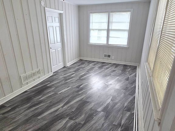 Sunroom/Office/Playroom/Project Room