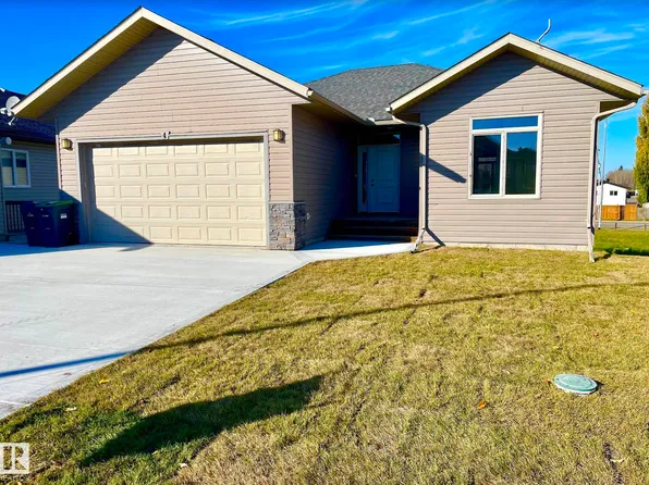 4 Aspen Ct, Cold Lake, AB T9M 0G2