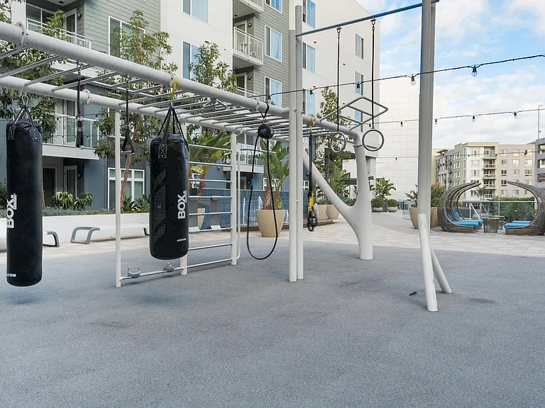 Vive Luxe, San Diego, CA, Outdoor Fitness Area