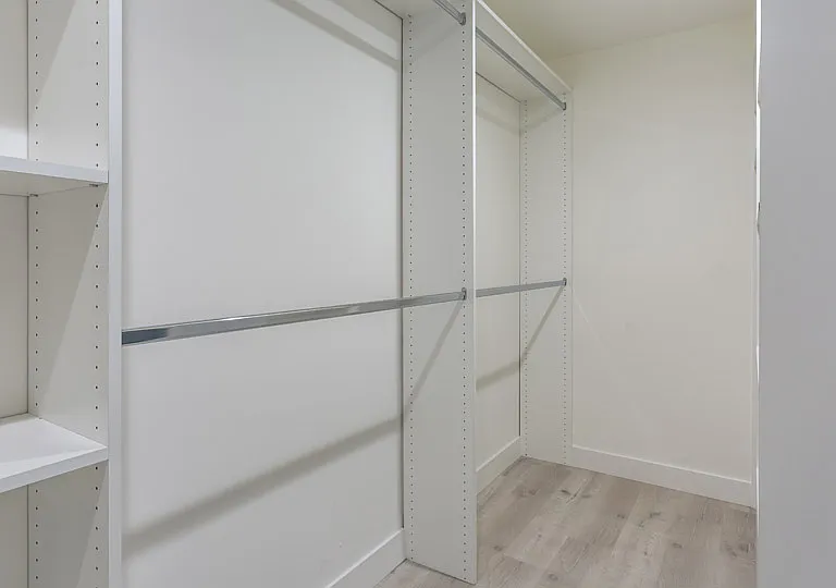 905 Wilcox Ave #302 — Photo 13