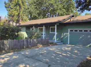 1133 Hughes Ave, Santa Rosa, CA 95407
