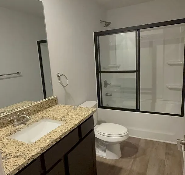 1002 Clydes Way — Photo 12
