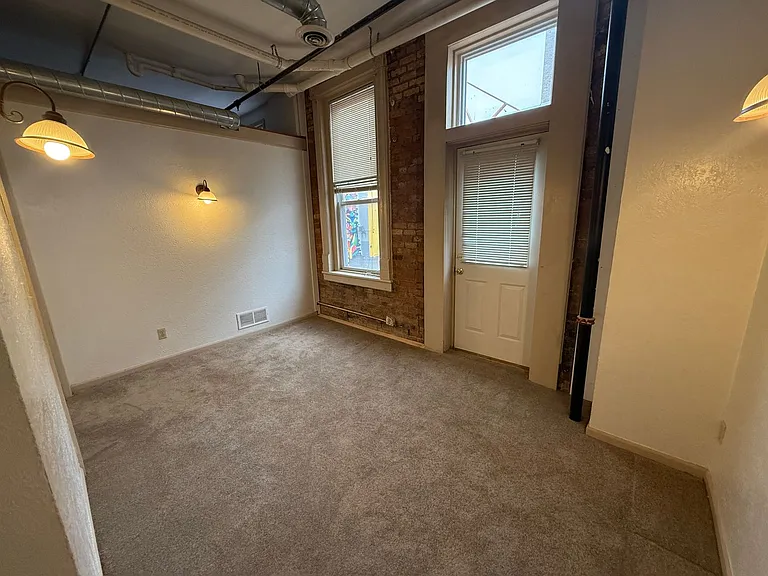 125 E Michigan Ave — Photo 9