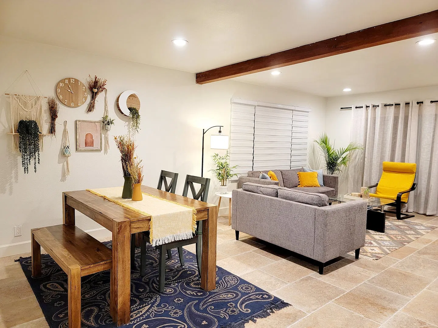2 bed, 920 sqft, $3,600 — Photo 2