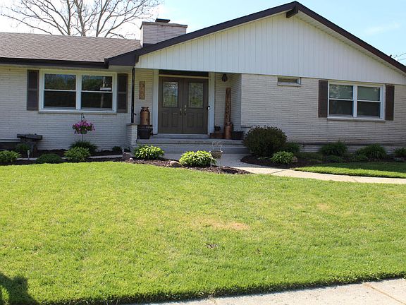2nd image of 1185 Parkview Dr