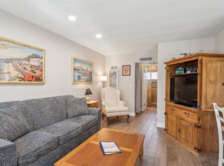 (Undisclosed Address), Carpinteria, CA 93013