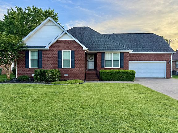 4th image of 308 Acorn Ct