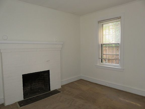 3rd image of 332-34 S 17th St Unit 1C