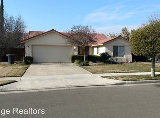 803 Stratford Ct, Lemoore, CA 93245