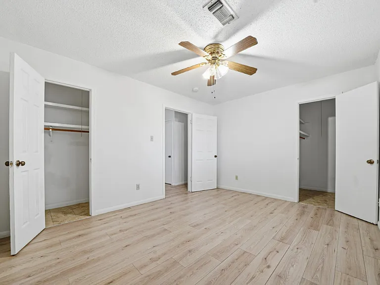 1601 Berry St #1 — Photo 1