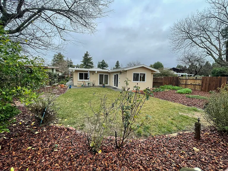 232 Inca Pl — Photo 17