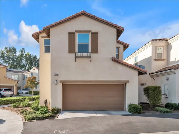 26956 Trestles Dr, Santa Clarita, CA 91351