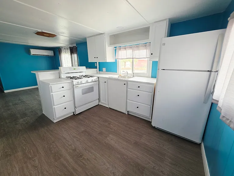 1779 Artesia Dr — Photo 5