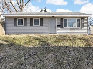 2421 Wisconsin St SW, Cedar Rapids, IA 52404