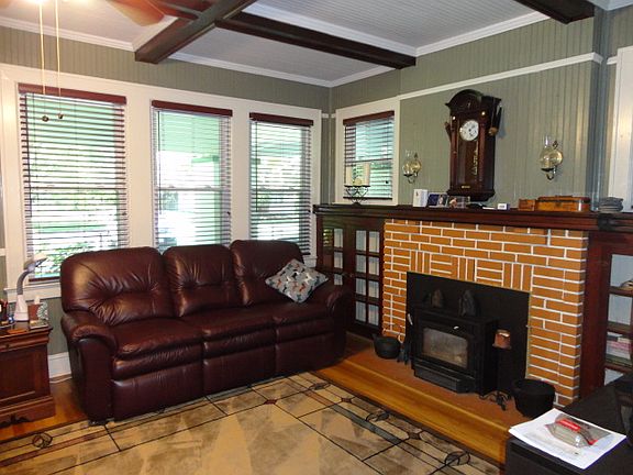 3rd image of 2360 Fairway Dr