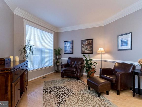 4th image of 7228 Lyndam Hill Cir