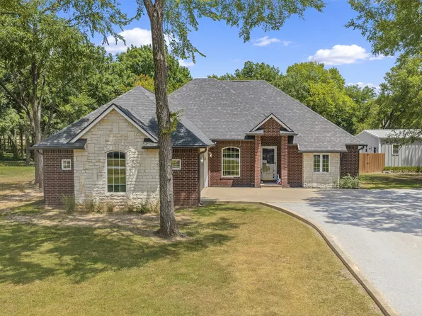 168 Cross Creek Cir, Ardmore, OK 73401