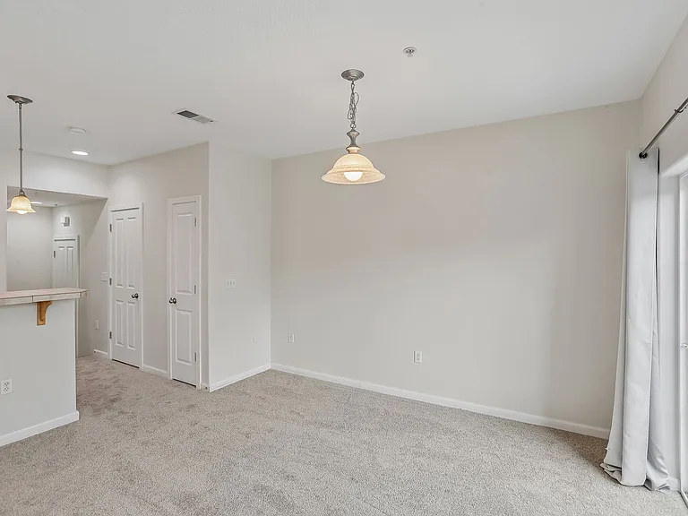 10805 NE Red Wing Way #201 — Photo 9