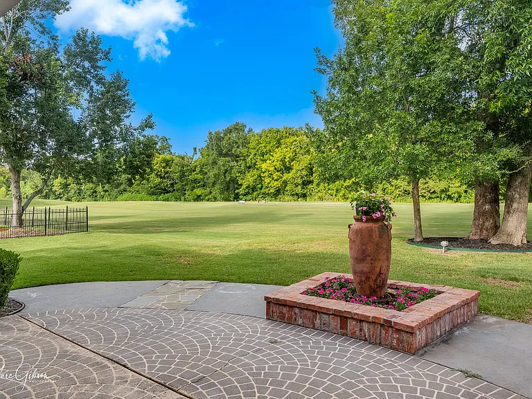 316 Autumn Ridge Dr — Photo 31