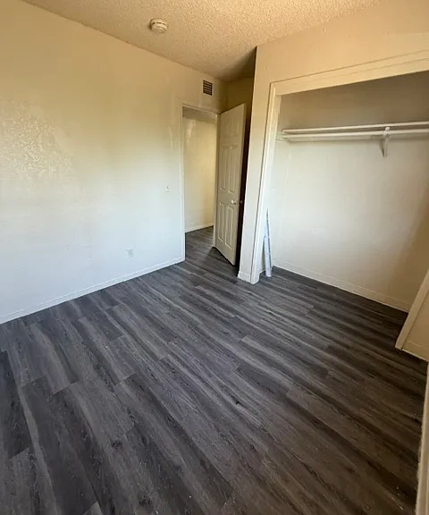 503 S Dearing Ave #202 — Photo 1