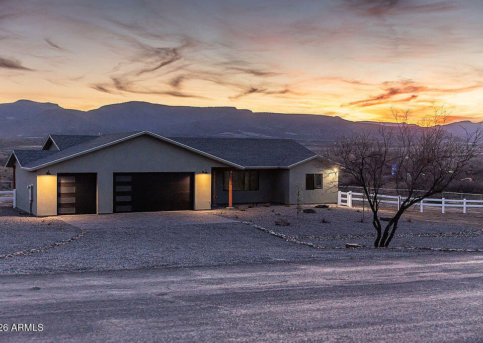 1st image of 2002 N Arena Del Loma Rd --