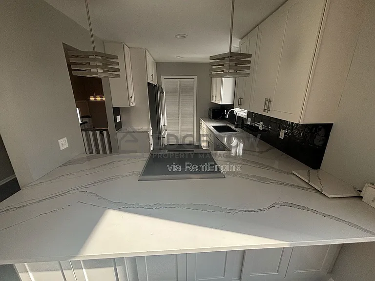 2726 Sandstone Ter NE — Photo 3