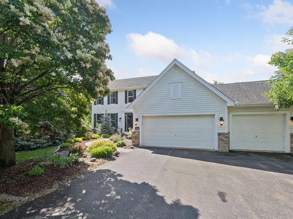 2719 Longacres Dr, Chanhassen, MN 55317