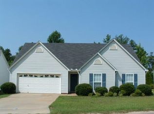 203 Riverside Chase Cir, Greer, SC 29650