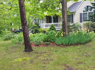 274 Woodland Ave, Manorville, NY 11949