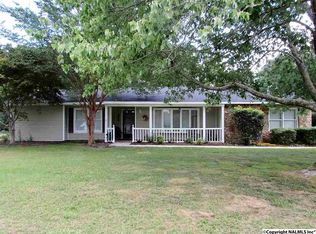 1304 Tracy Ln SW, Hartselle, AL 35640