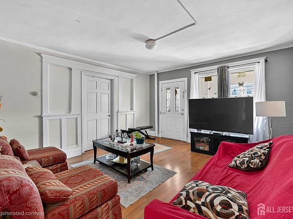 3rd image of 361 Prospect St