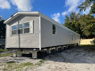 980 Dans Pl, Lake Worth, FL 33463