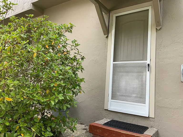 Keats Dr — Photo 3
