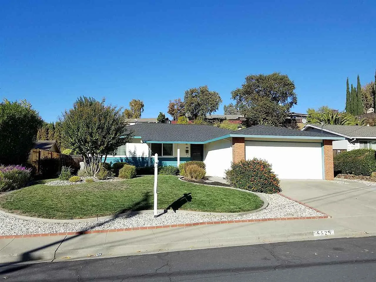 5525 Louisiana Dr photo 1