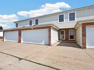 1104 Ekstam Dr APT 3, Bloomington, IL, 61704