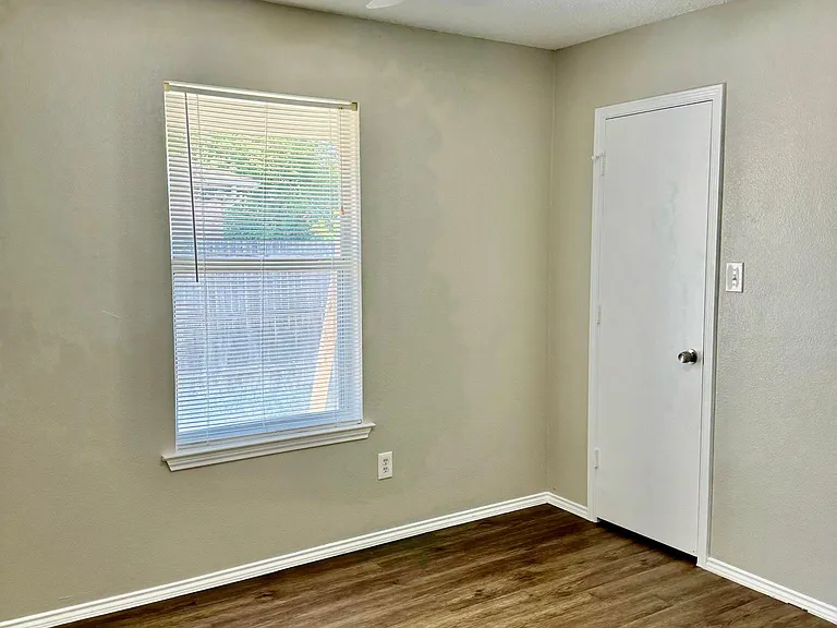 311 Moss Hill Dr — Photo 15