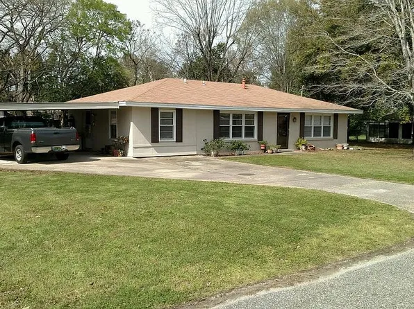 210 Richard Rd, Wetumpka, AL 36092