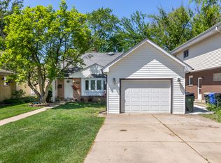 2400 Virginia St, Park Ridge, IL 60068