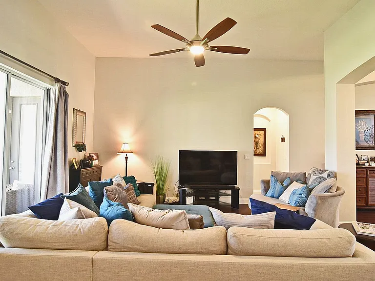 6173 Hedgesparrows Ln — Photo 17