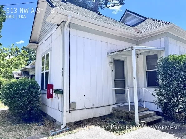 513 NW A St Unit B, Grants Pass, OR 97526