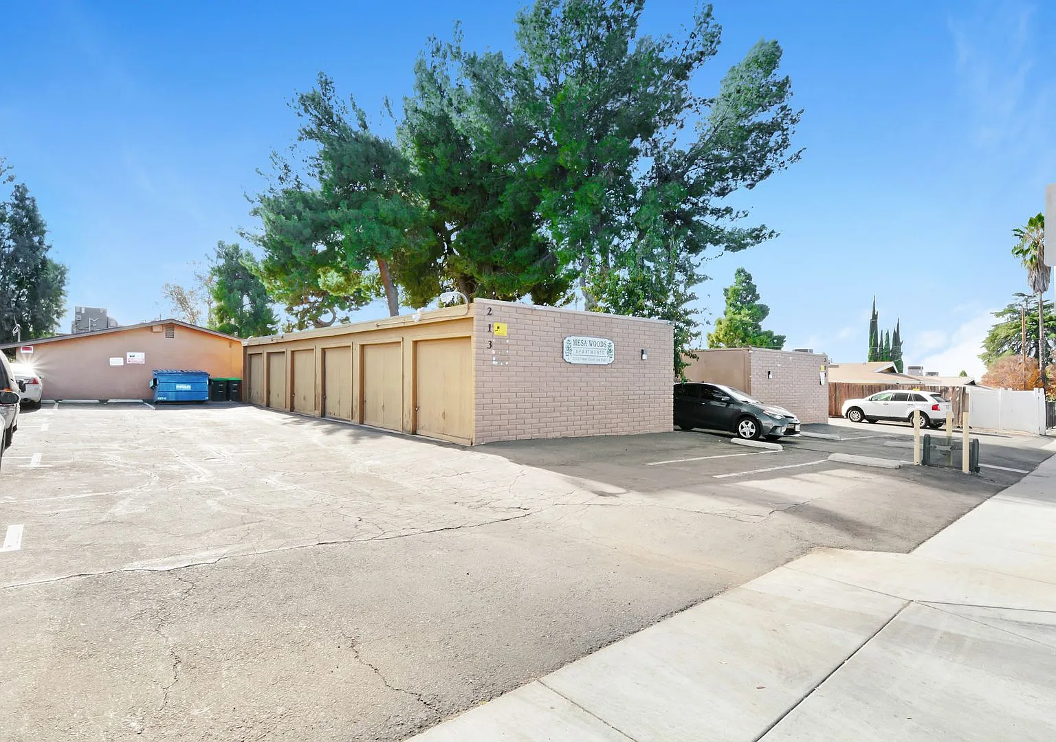 Mesa Woods — Photo 2