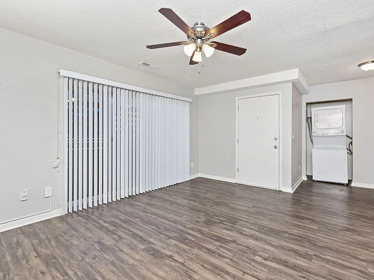 3700-3710 Warwick Blvd — Photo 56