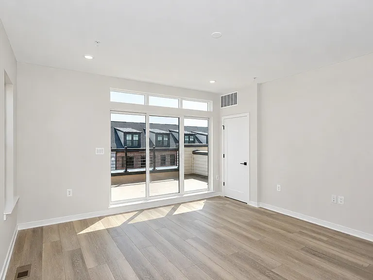 42126 Hazel Grove Ter — Photo 36
